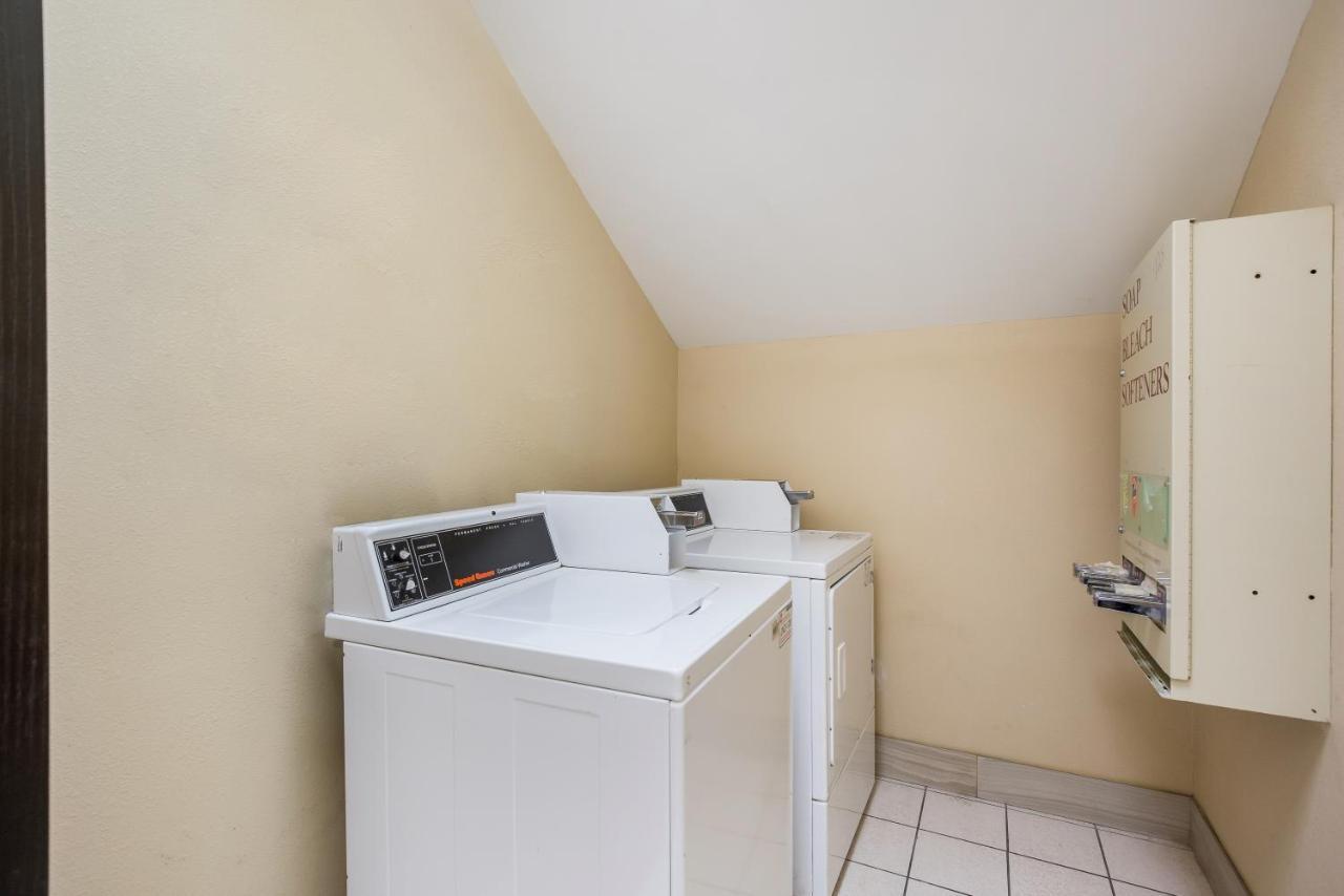 Quality Inn & Suites Caseyville - St Louis Экстерьер фото