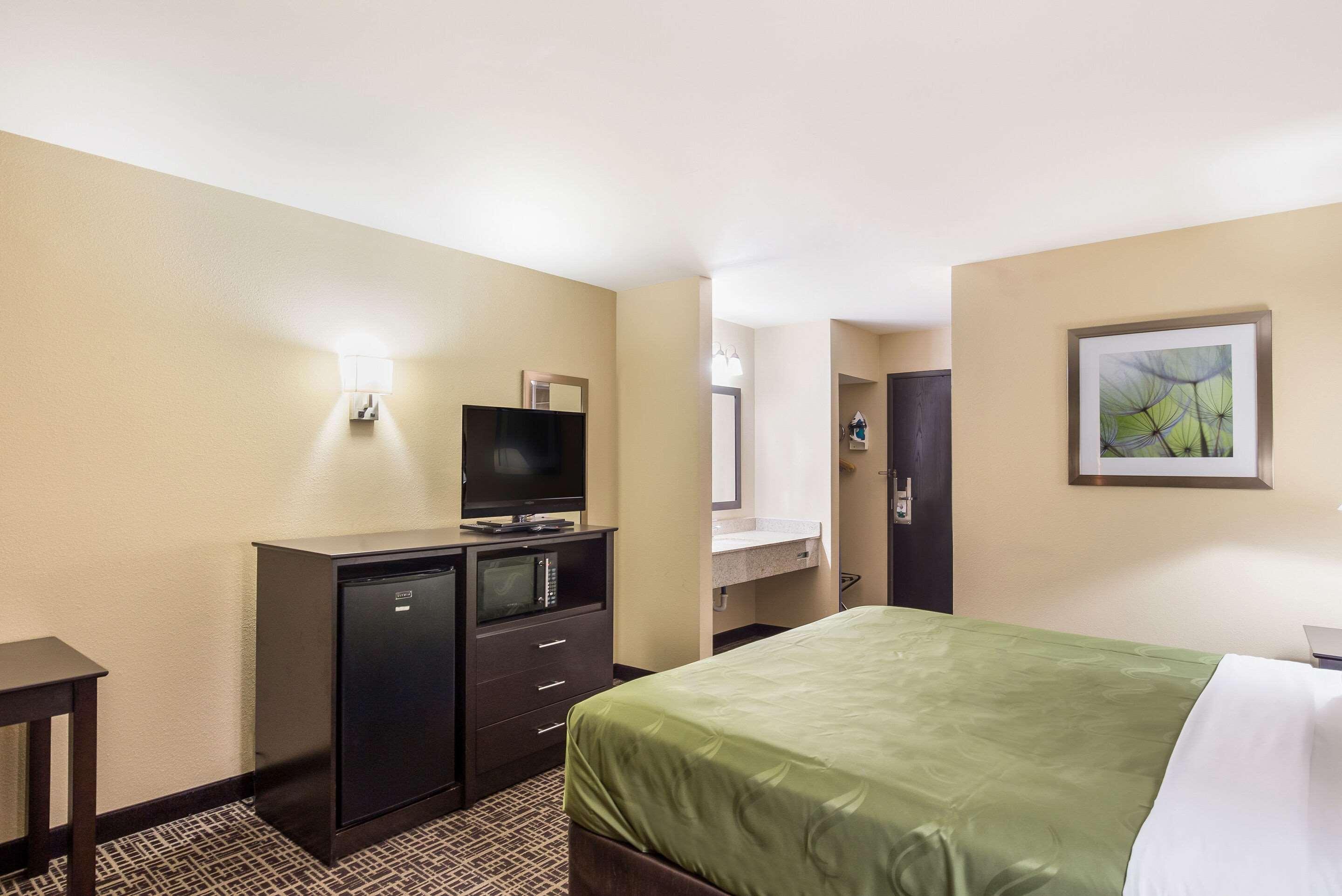 Quality Inn & Suites Caseyville - St Louis Экстерьер фото