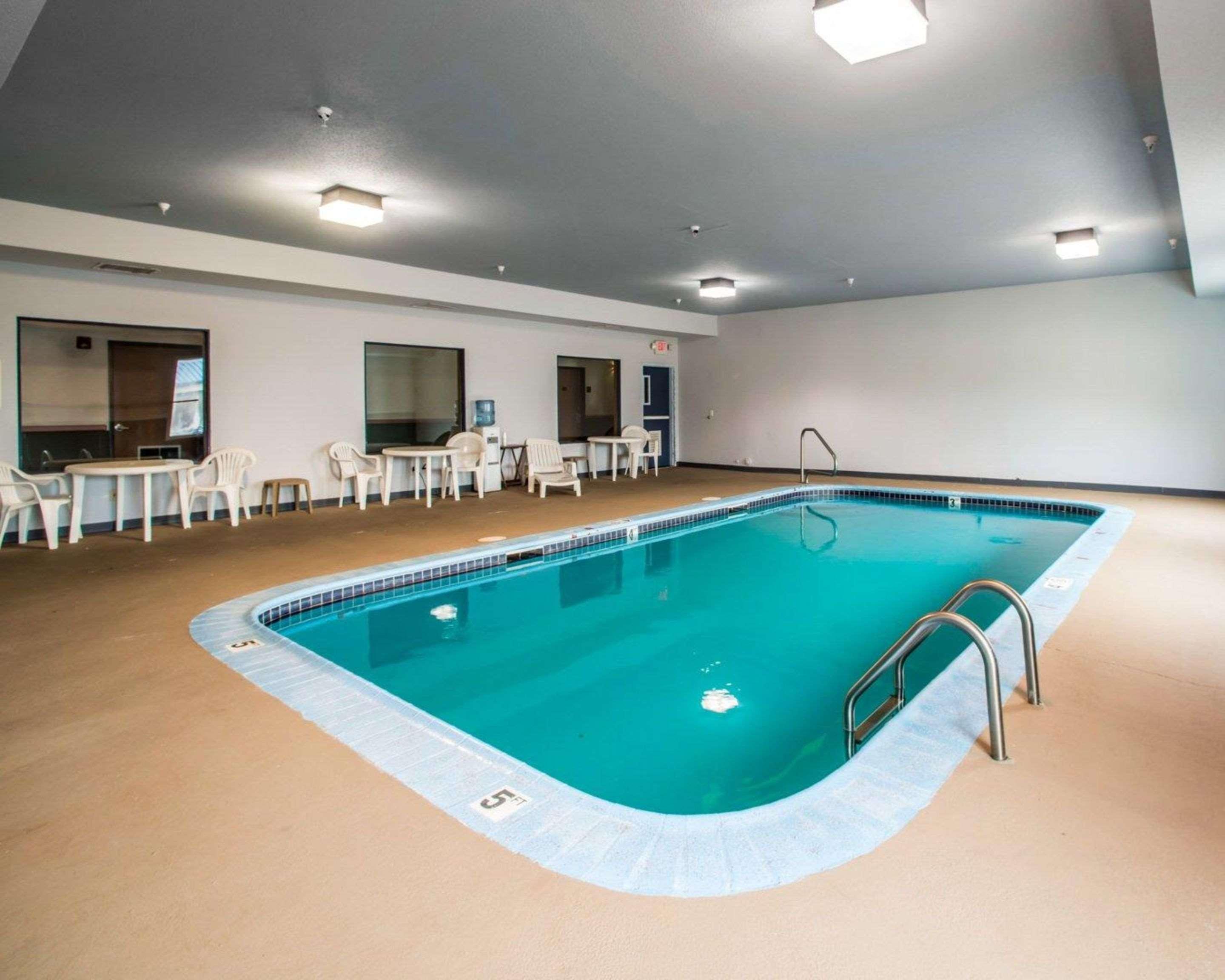 Quality Inn & Suites Caseyville - St Louis Экстерьер фото