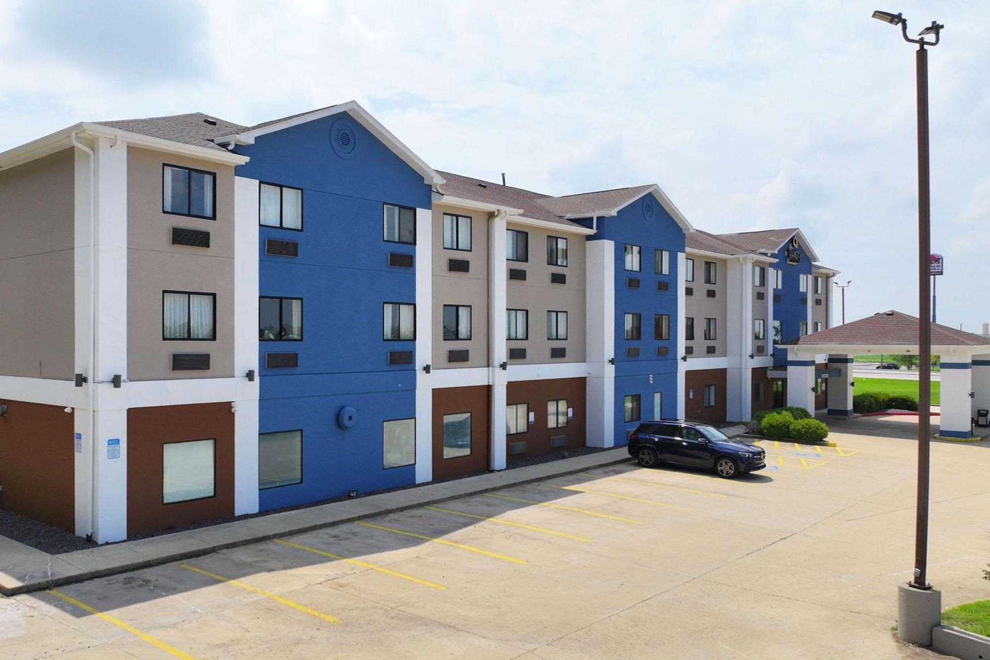 Quality Inn & Suites Caseyville - St Louis Экстерьер фото