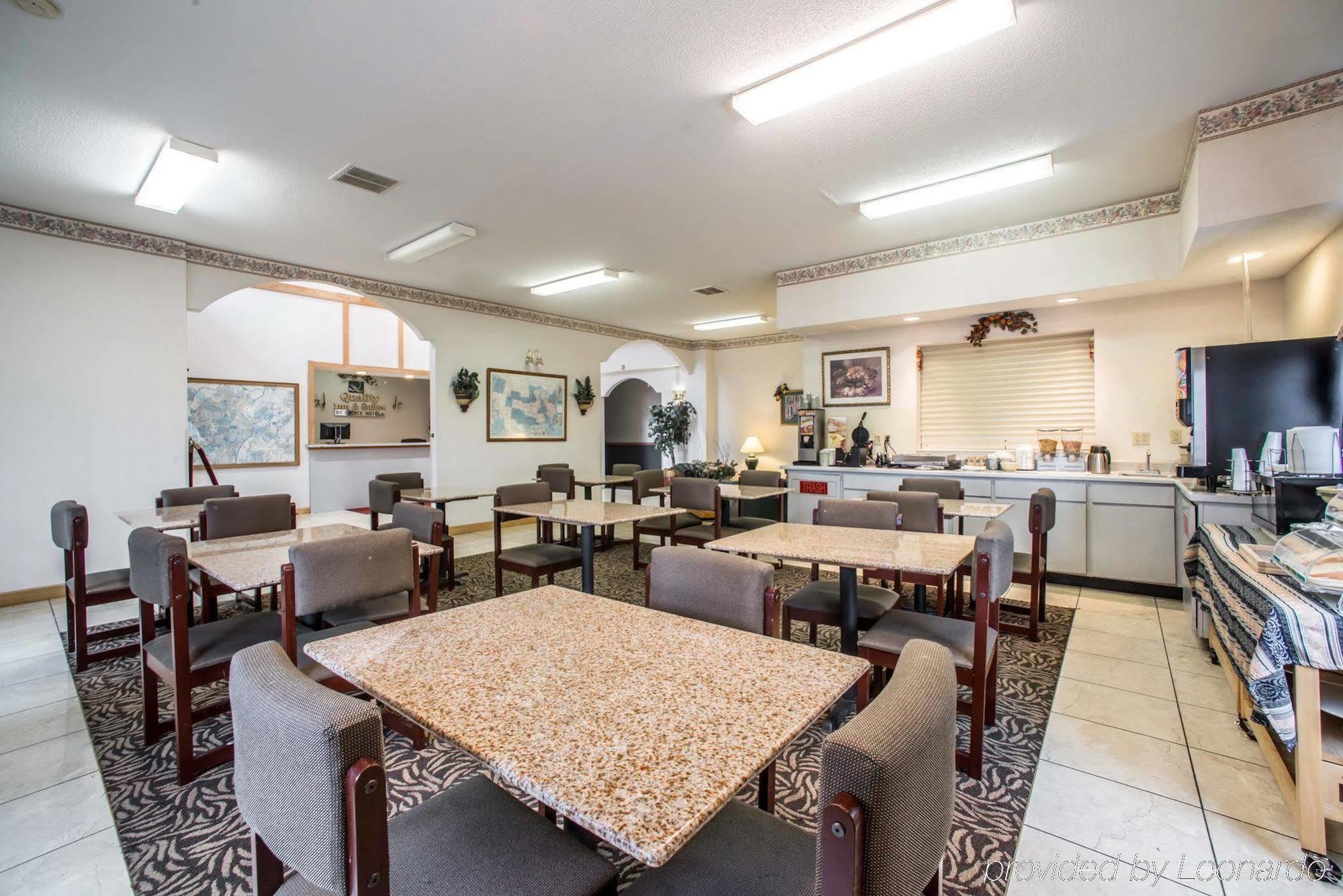 Quality Inn & Suites Caseyville - St Louis Экстерьер фото